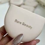 باودر رير بيوتي Rare beauty ✨